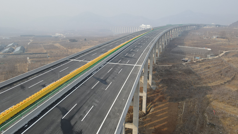 臨淄至臨沂高速公路金山互通至中莊互通段建成通車(chē)
