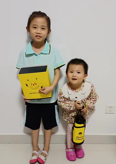 石磊之女（石雯心、石蕓菡）0_副本