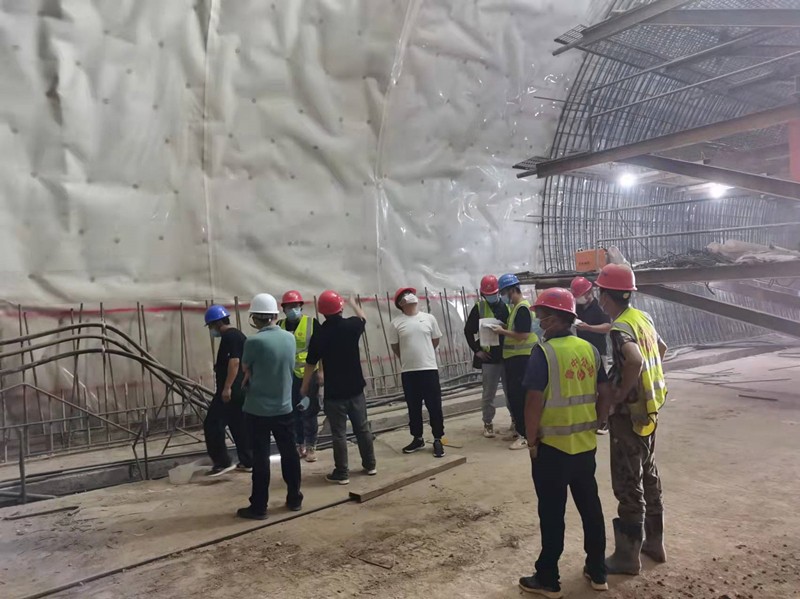 臨臨高速項目辦領導蒞臨 臨臨高速六標隧道工區(qū)進行工作指導