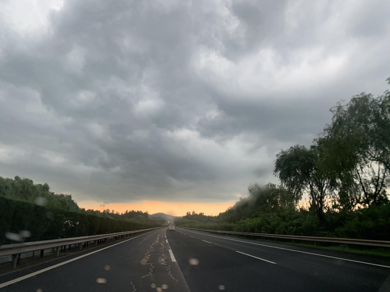 堅定信念，筑牢信仰之根