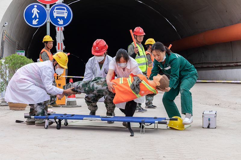 3、演練救援_副本