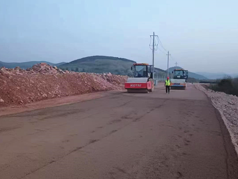 分水新村多村振興設(shè)施農(nóng)業(yè)建設(shè)項目水穩(wěn)及瀝青路面施工