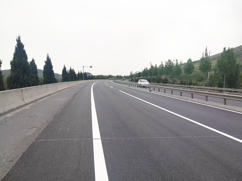 【一提三?！縎102大中修工程全線通車 譜寫暢通出行新畫卷