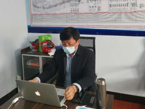 青蘭項目部參加萊蘭萊泰項目辦建設(shè)動員視頻會并表態(tài)發(fā)言