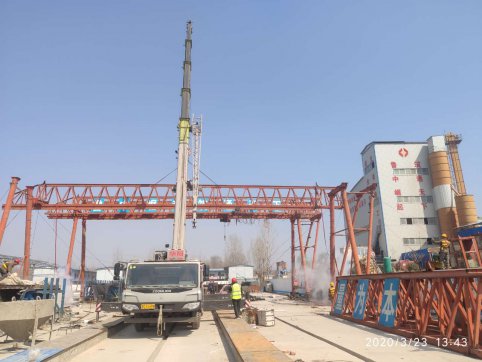 踏著春天的東風我們一起前行