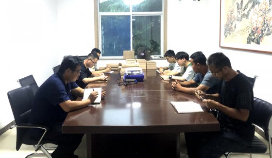 【抓作風(fēng) 創(chuàng)效益】第三工程公司沿河?xùn)|路項目積極展開弱電管線施工