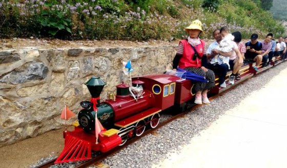 【抓作風(fēng) 創(chuàng)效益】臨臨高速：貫通山區(qū) 打開經(jīng)濟(jì)發(fā)展快速通道