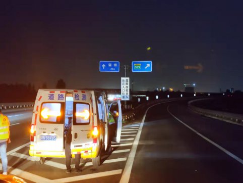 【抓作風(fēng) 創(chuàng)效益】G309青蘭線改建工程完成竣工檢測(cè)